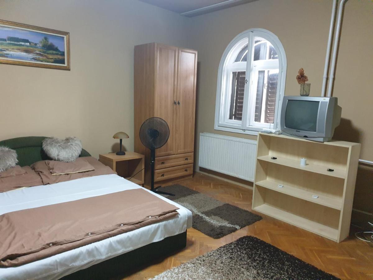 Izisz Дебрецен Экстерьер фото